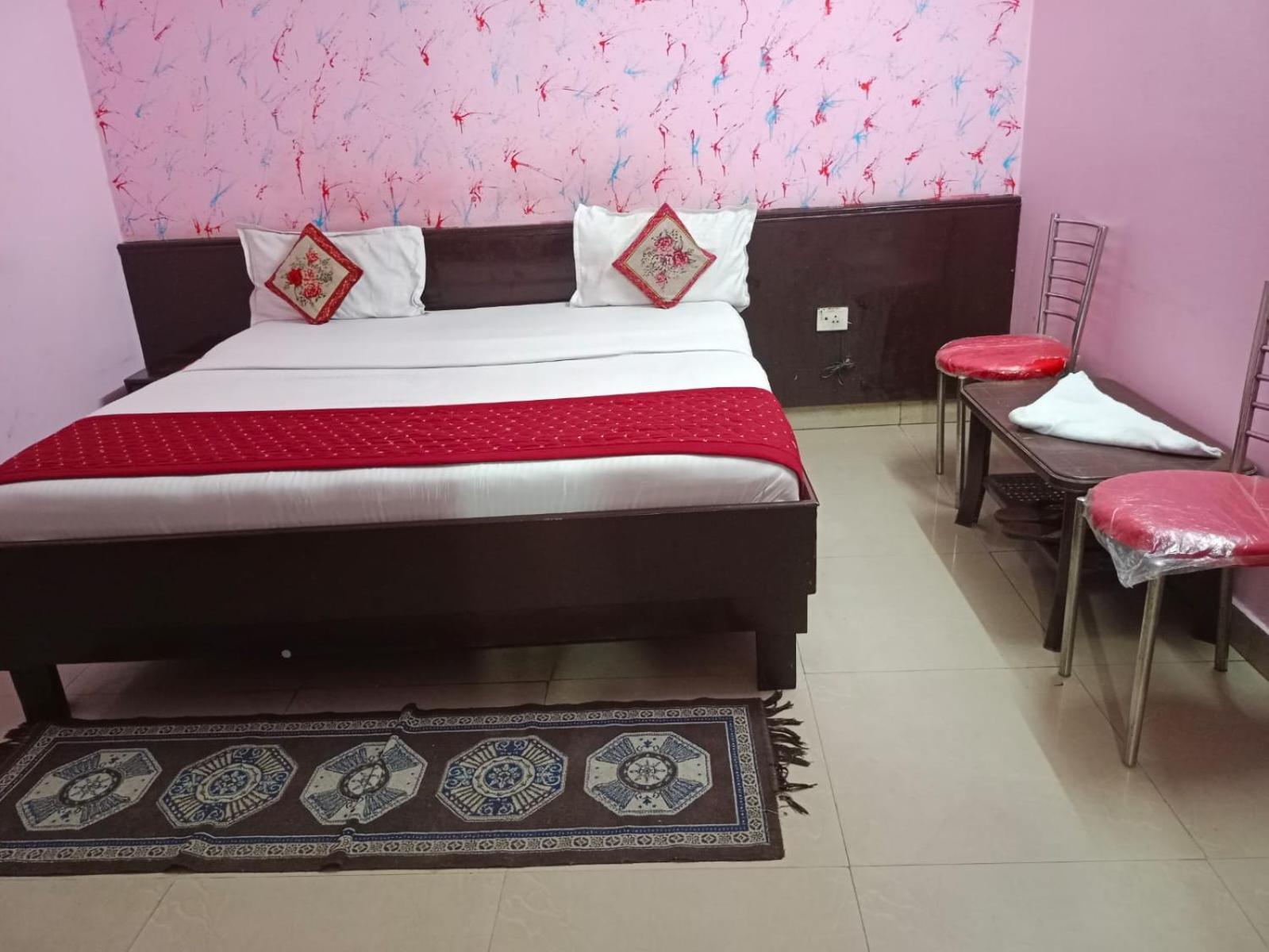 Airport Hotel Pariksheet Inn New Delhi Exterior photo